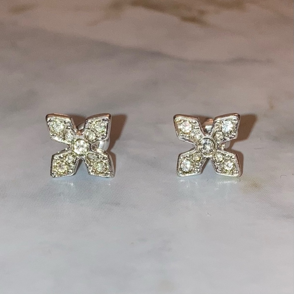 Silver Clover Floral Classic Dainty Stud Earrings Minimalist Women Jewelry